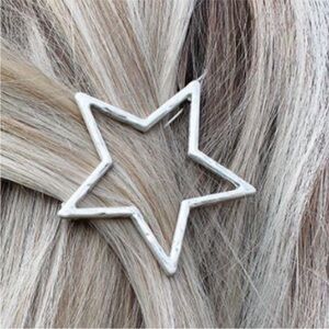 Silver Hammered Star Hair Clip – Minimalist Snap Barrette